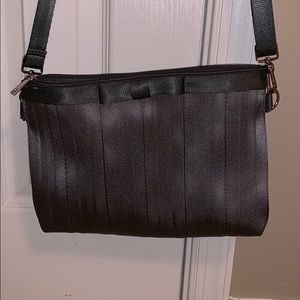 Harvey’s seatbelt Bag purse